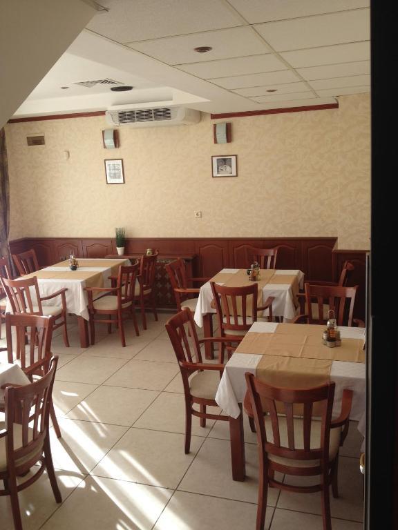Hotel Elena ヴェリコ・タルノヴォ エクステリア 写真