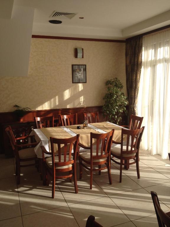 Hotel Elena ヴェリコ・タルノヴォ エクステリア 写真